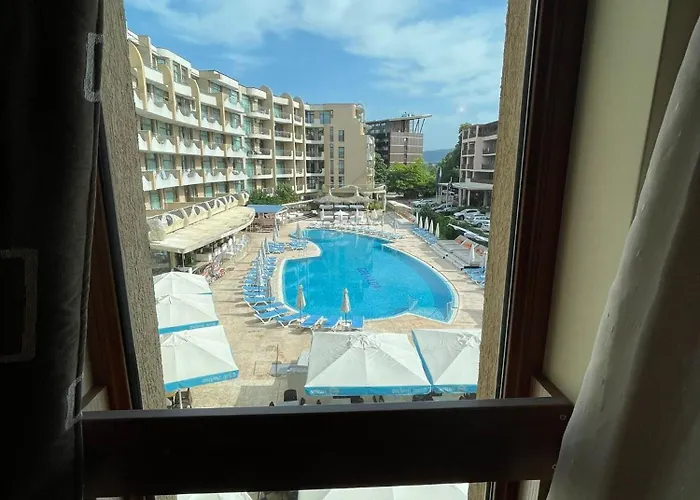 Grenada - By The Apartamento